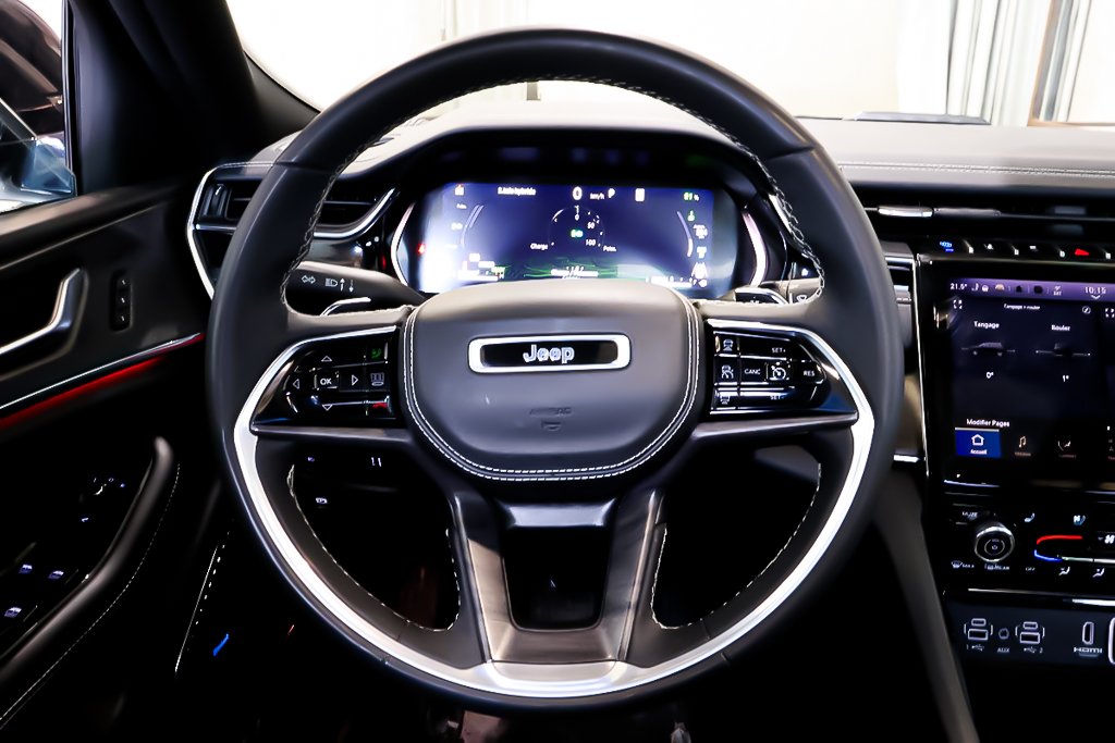 Jeep Grand Cherokee OVERLAND 4XE + PHEV + 4X4 + TOIT OUVRANT PANO 2023 à Terrebonne, Québec - 14 - w1024h768px