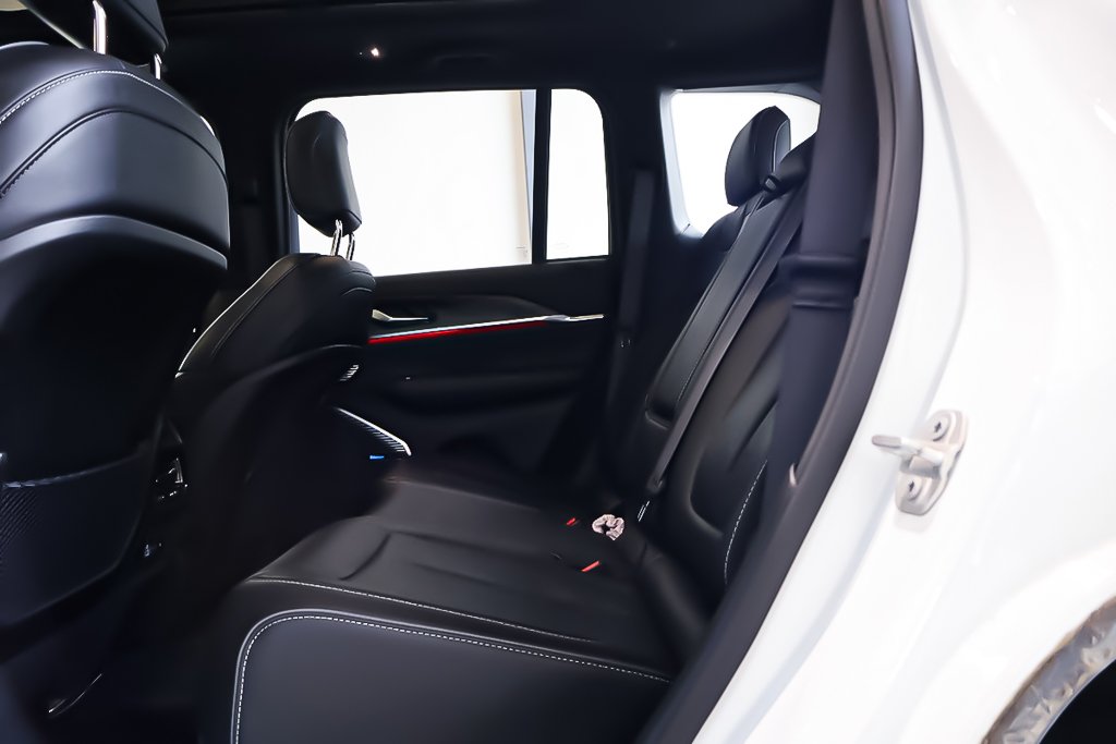 Jeep Grand Cherokee OVERLAND 4XE + PHEV + 4X4 + TOIT OUVRANT PANO 2023 à Terrebonne, Québec - 29 - w1024h768px