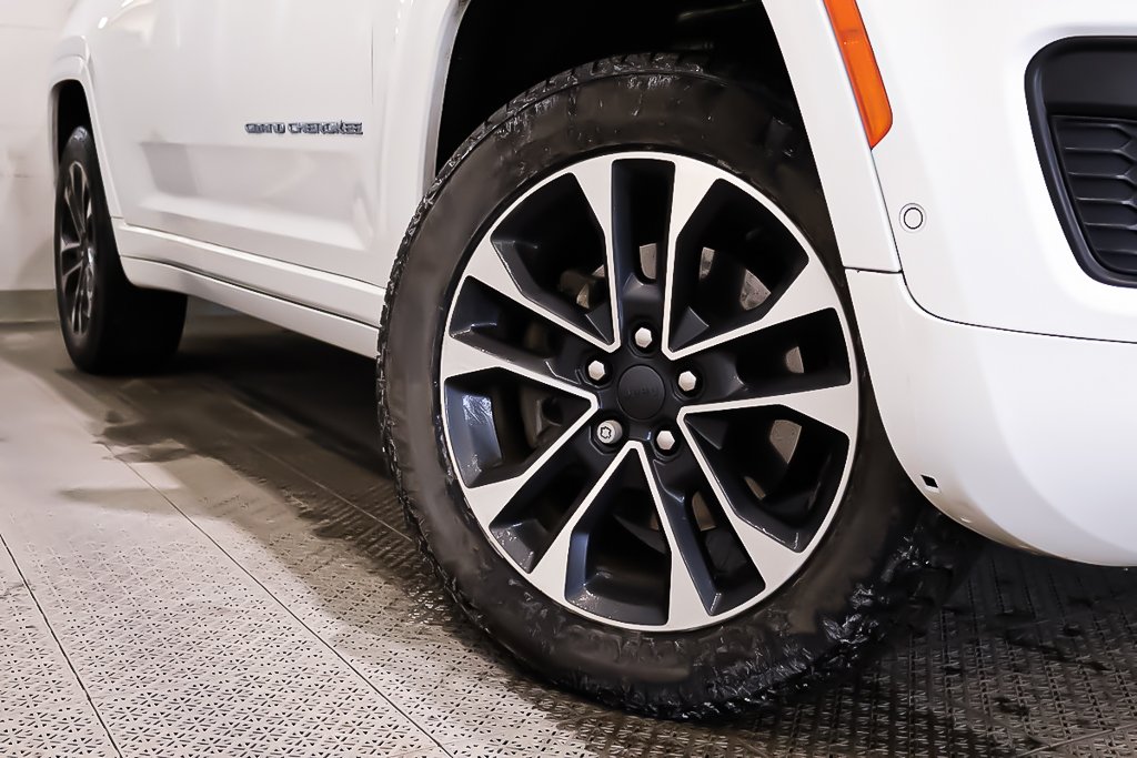Jeep Grand Cherokee OVERLAND 4XE + PHEV + 4X4 + TOIT OUVRANT PANO 2023 à Terrebonne, Québec - 7 - w1024h768px