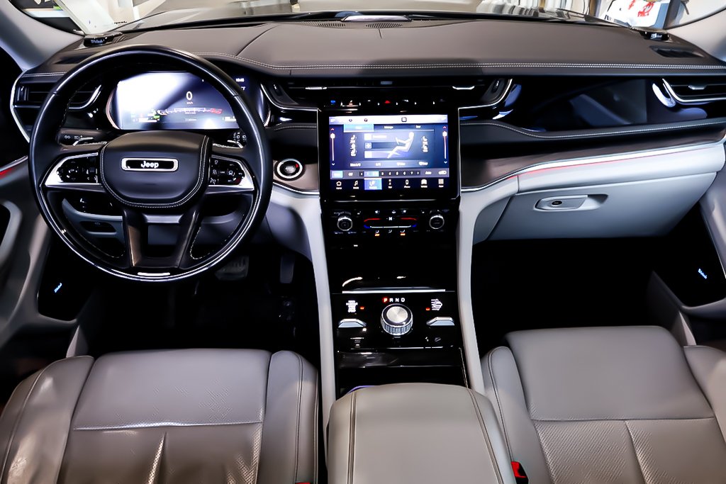 Jeep Grand Cherokee OVERLAND 4XE + 4X4 + PHEV + TOIT OUVRANT PANO 2023 à Terrebonne, Québec - 14 - w1024h768px