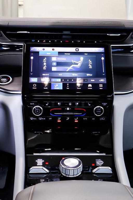 Jeep Grand Cherokee OVERLAND 4XE + 4X4 + PHEV + TOIT OUVRANT PANO 2023 à Terrebonne, Québec - 22 - w1024h768px