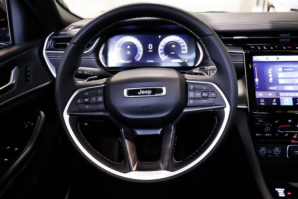 2024 Jeep Grand Cherokee LIMITED + 4X4 + V6 3.6L + ALURE NOIRE in Terrebonne, Quebec - 15 - w1024h768px