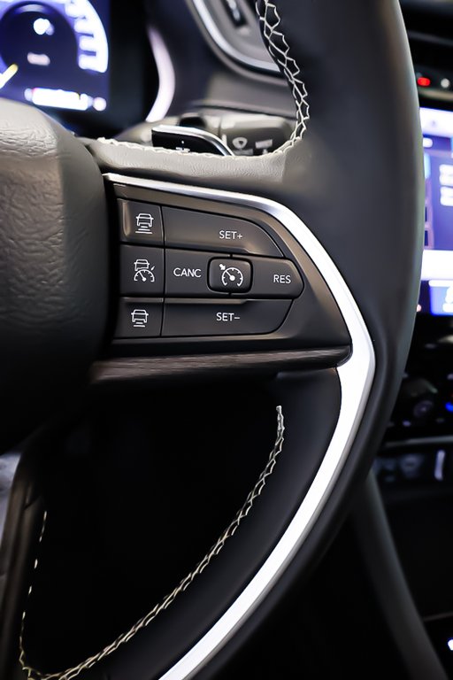 2024 Jeep Grand Cherokee LIMITED + 4X4 + V6 3.6L + ALURE NOIRE in Terrebonne, Quebec - 18 - w1024h768px