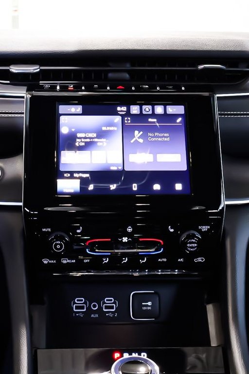 Jeep Grand Cherokee LAREDO + 4X4 + V6 3.6L + CARPLAY 2024 à Terrebonne, Québec - 11 - w1024h768px