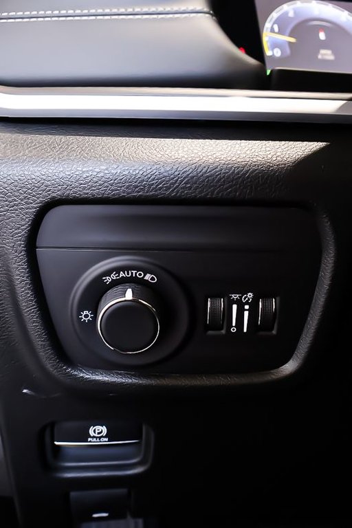 Jeep Grand Cherokee LAREDO + 4X4 + V6 3.6L + CARPLAY 2024 à Terrebonne, Québec - 15 - w1024h768px