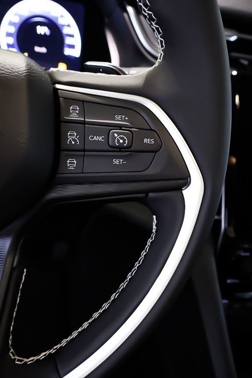 Jeep Grand Cherokee LAREDO + 4X4 + V6 3.6L + CARPLAY 2024 à Terrebonne, Québec - 10 - w1024h768px