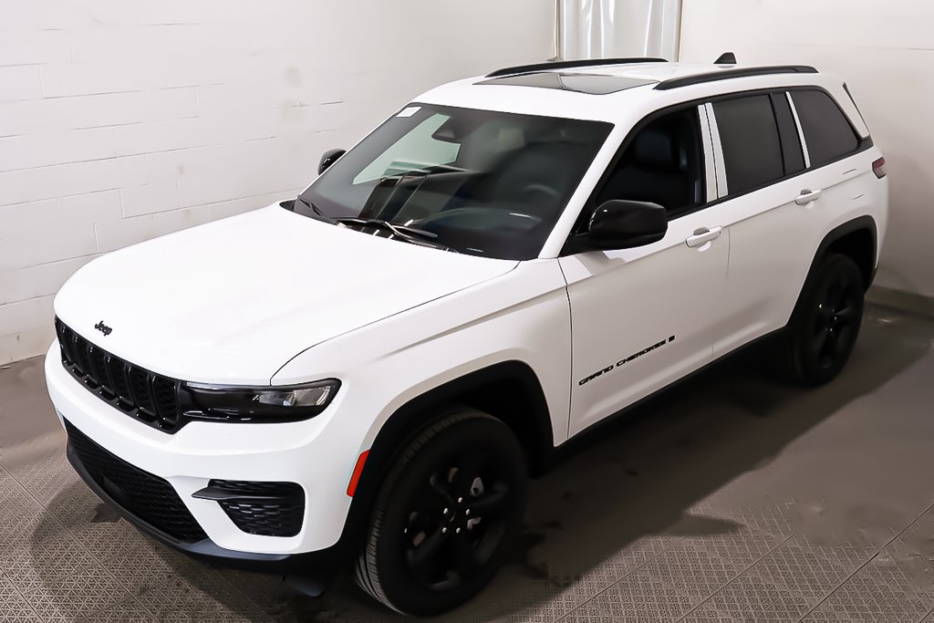 2025 Jeep Grand Cherokee LAREDO ALTITUDE in Terrebonne, Quebec - 3 - w1024h768px