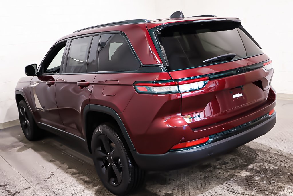2025 Jeep Grand Cherokee LAREDO ALTITUDE in Terrebonne, Quebec - 4 - w1024h768px