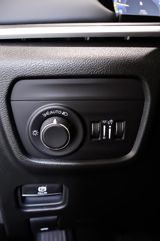 2025 Jeep Grand Cherokee LAREDO ALTITUDE in Terrebonne, Quebec - 17 - w1024h768px