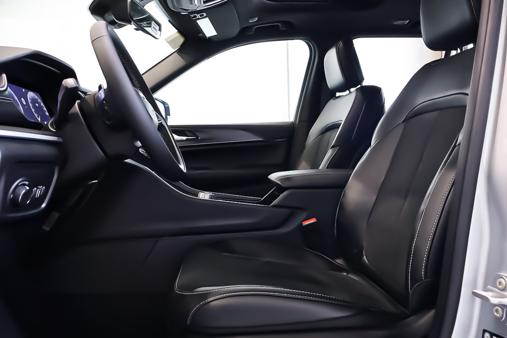 2025 Jeep Grand Cherokee LAREDO ALTITUDE in Terrebonne, Quebec - 8 - w1024h768px