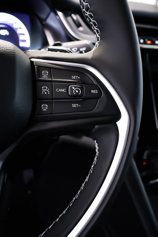 2025 Jeep Grand Cherokee LAREDO ALTITUDE in Terrebonne, Quebec - 14 - w1024h768px