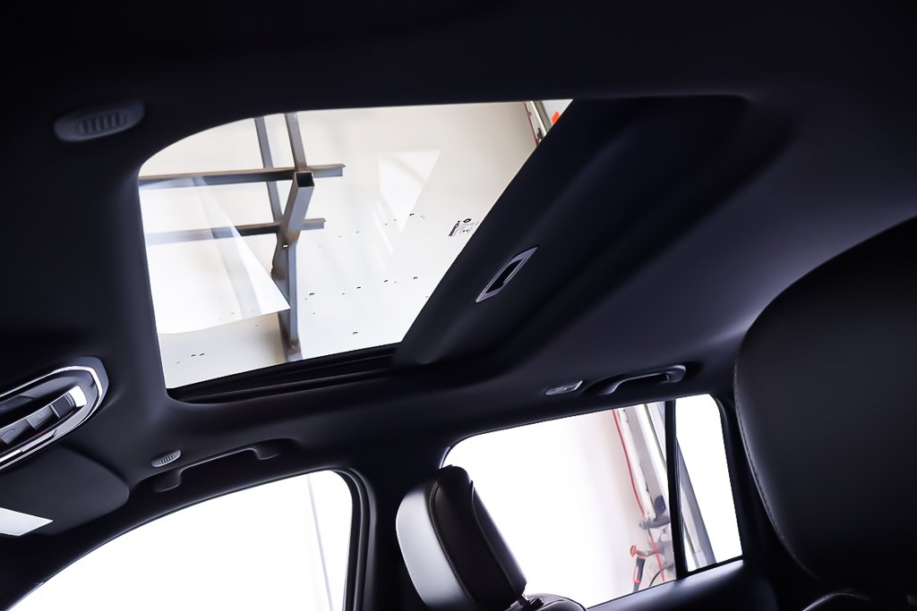 2025 Jeep Grand Cherokee LAREDO ALTITUDE in Terrebonne, Quebec - 9 - w1024h768px