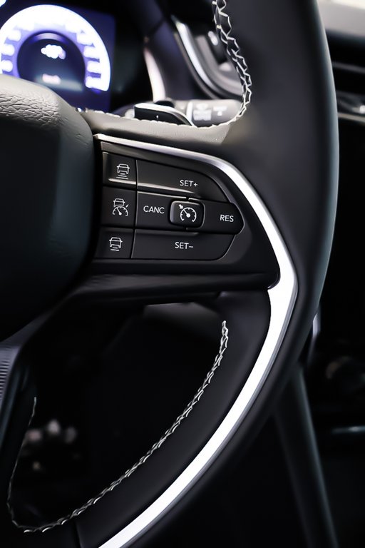 2025 Jeep Grand Cherokee LAREDO ALTITUDE in Terrebonne, Quebec - 14 - w1024h768px