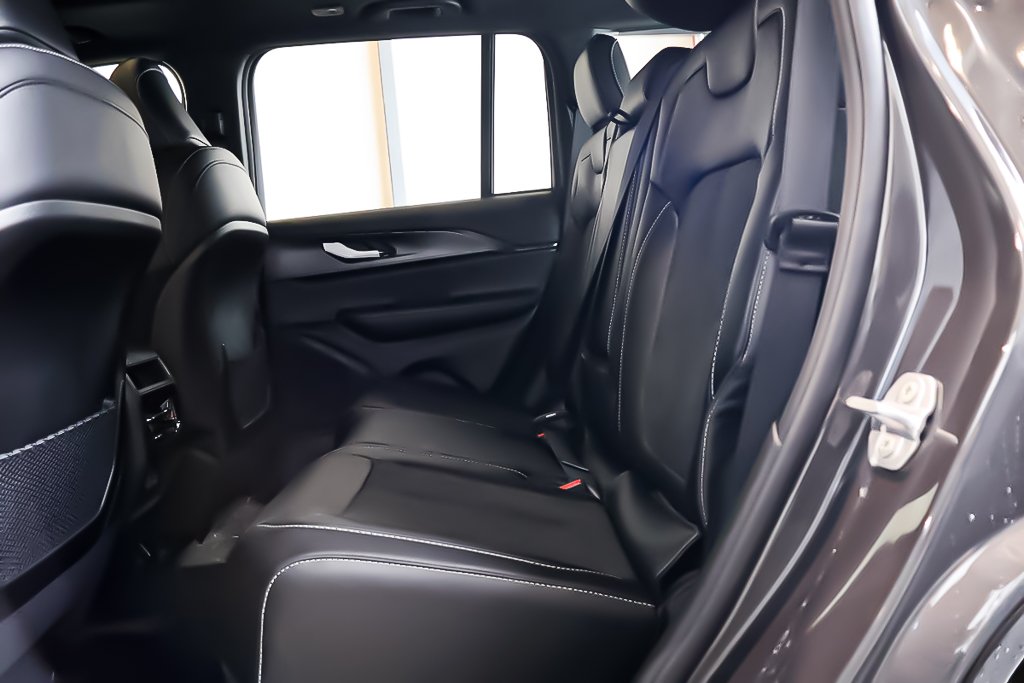 2025 Jeep Grand Cherokee LAREDO ALTITUDE in Terrebonne, Quebec - 19 - w1024h768px