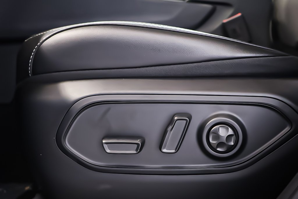 2025 Jeep Grand Cherokee LAREDO ALTITUDE in Terrebonne, Quebec - 10 - w1024h768px