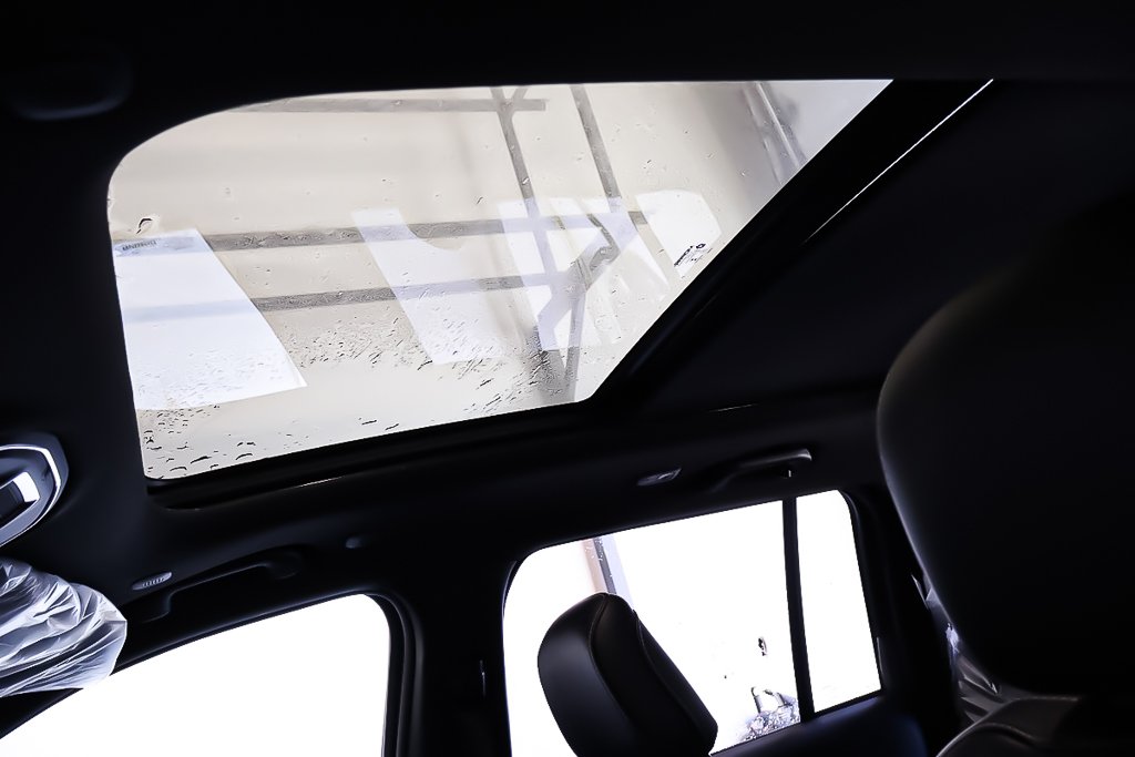 2026 Jeep Grand Cherokee LIMITED in Terrebonne, Quebec - 9 - w1024h768px