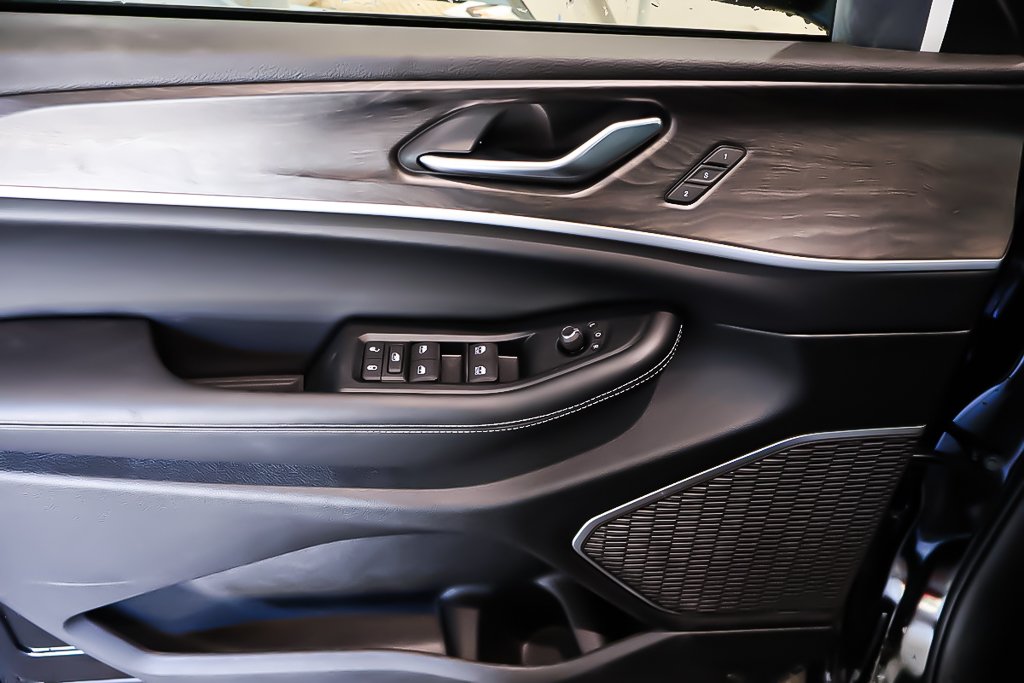 2026 Jeep Grand Cherokee LIMITED in Terrebonne, Quebec - 21 - w1024h768px