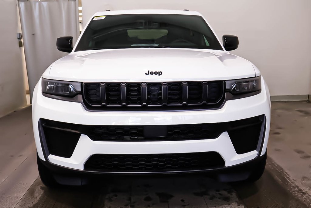 Jeep Grand Cherokee ALTITUDE 2026 à Terrebonne, Québec - 2 - w1024h768px