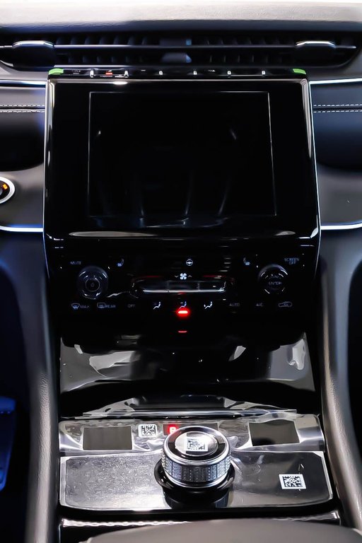 2026 Jeep Grand Cherokee LAREDO X in Terrebonne, Quebec - 16 - w1024h768px