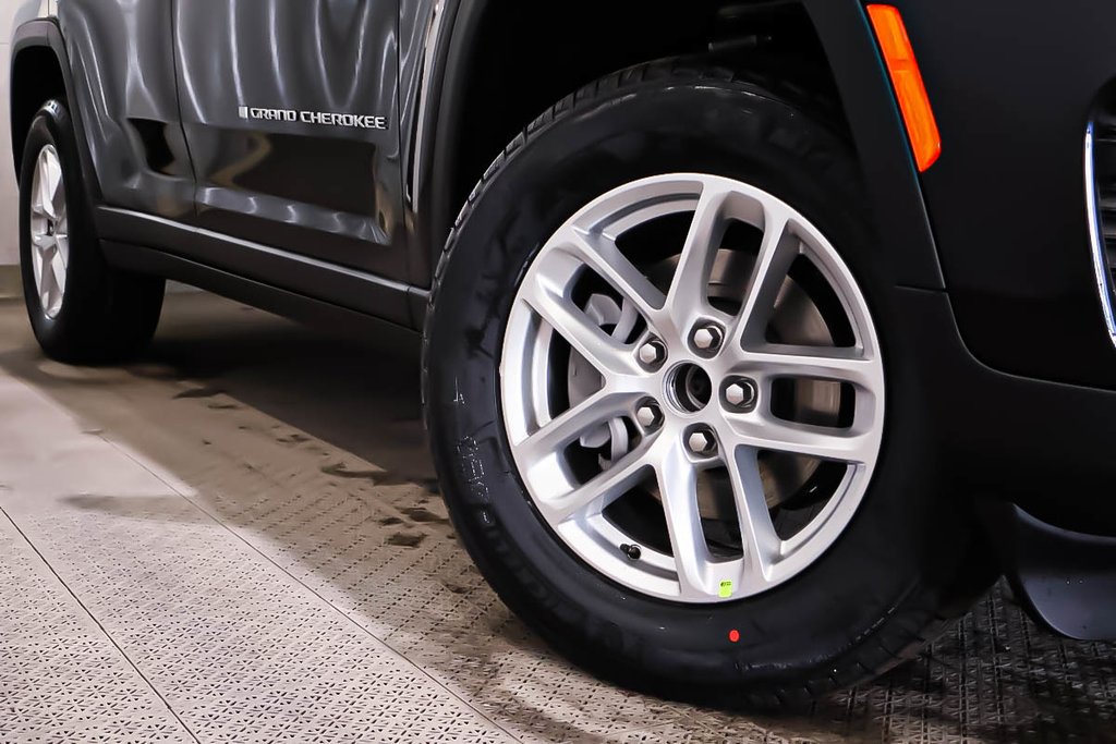 2026 Jeep Grand Cherokee LAREDO X in Terrebonne, Quebec - 7 - w1024h768px