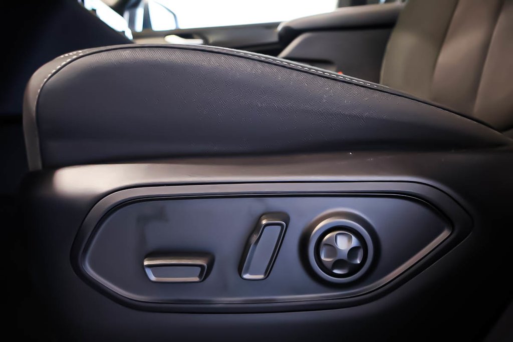 2026 Jeep Grand Cherokee LAREDO X in Terrebonne, Quebec - 10 - w1024h768px