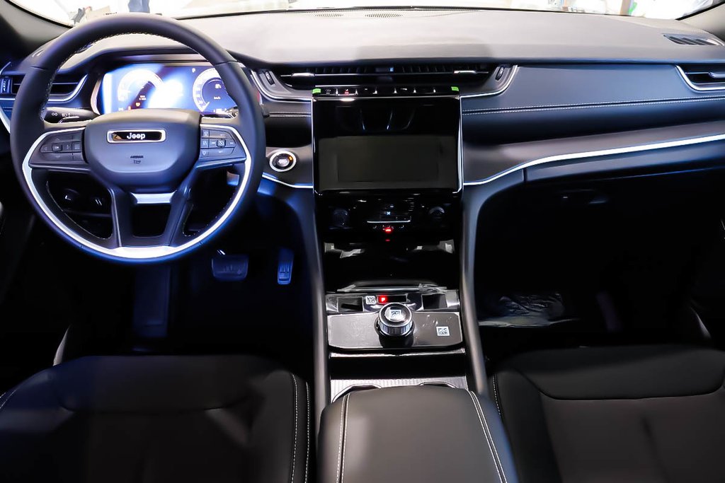 2026 Jeep Grand Cherokee LAREDO X in Terrebonne, Quebec - 11 - w1024h768px