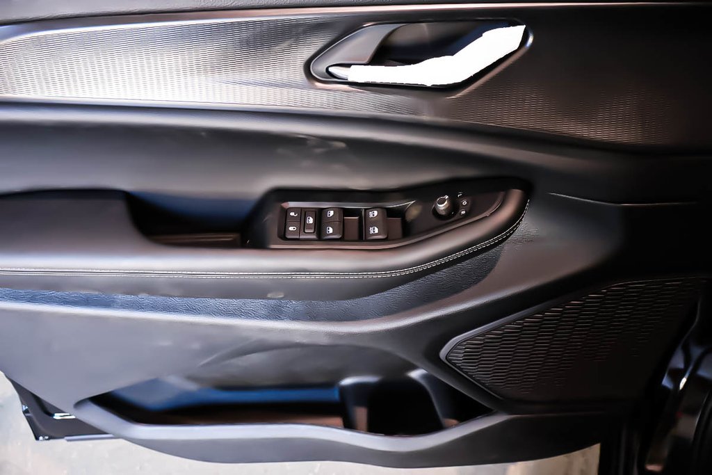 2026 Jeep Grand Cherokee LAREDO X in Terrebonne, Quebec - 19 - w1024h768px