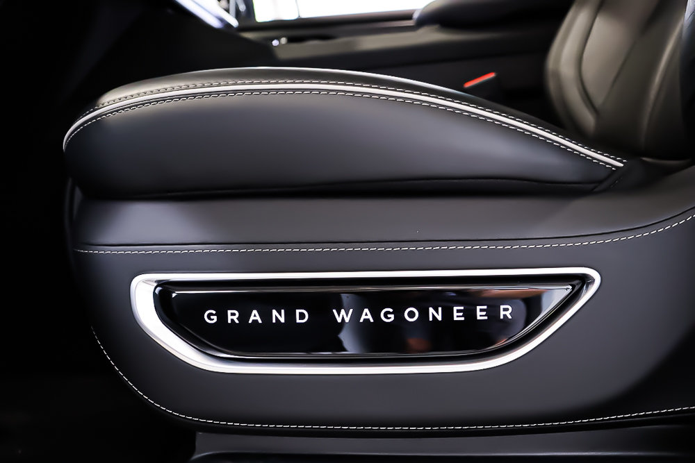 2023  Grand Wagoneer Series II Obsidian in Terrebonne, Quebec - 11 - w1024h768px
