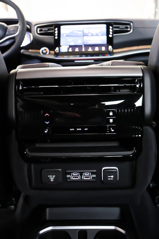 2026 Jeep Grand Wagoneer ALTITUDE in Terrebonne, Quebec - 26 - w1024h768px