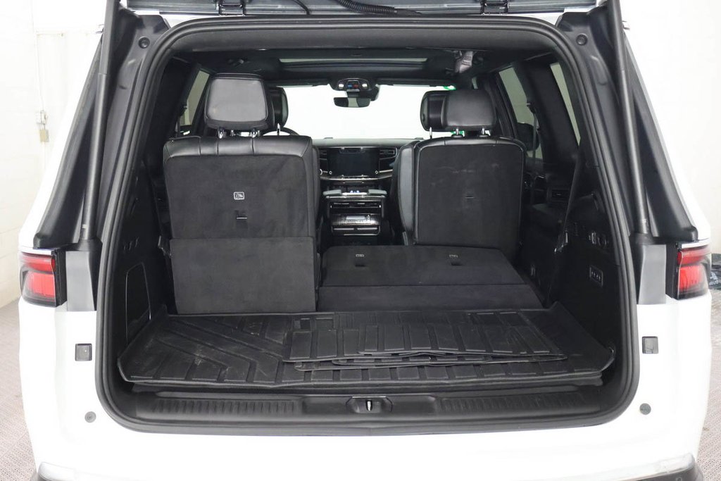2022 Jeep Wagoneer SERIES III + 4X4 + CATEGORIE SUPERIEURE + 7 PASS in Terrebonne, Quebec - 7 - w1024h768px