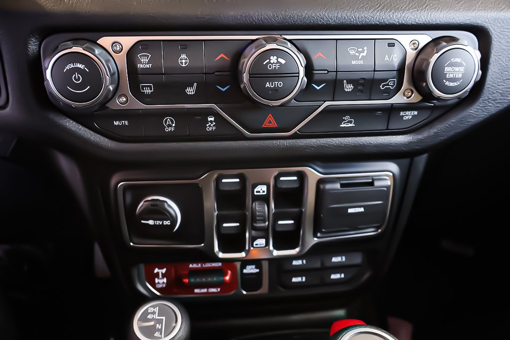 2026 Jeep WRANGLER 4-Door WILLYS in Terrebonne, Quebec - 16 - w1024h768px