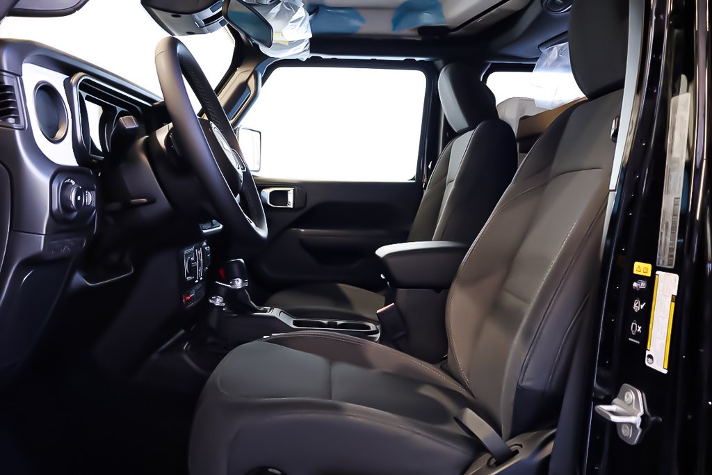 2026 Jeep Wrangler 4-Door WILLYS in Terrebonne, Quebec - 8 - w1024h768px