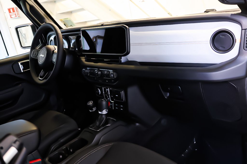 2026 Jeep Wrangler 4-Door WILLYS in Terrebonne, Quebec - 11 - w1024h768px