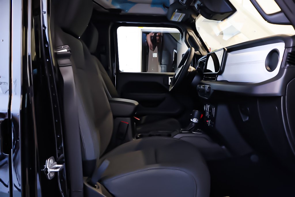 2026 Jeep Wrangler 4-Door WILLYS in Terrebonne, Quebec - 10 - w1024h768px