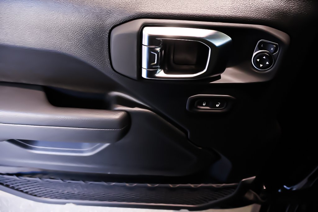 2026 Jeep Wrangler 4-Door WILLYS in Terrebonne, Quebec - 13 - w1024h768px