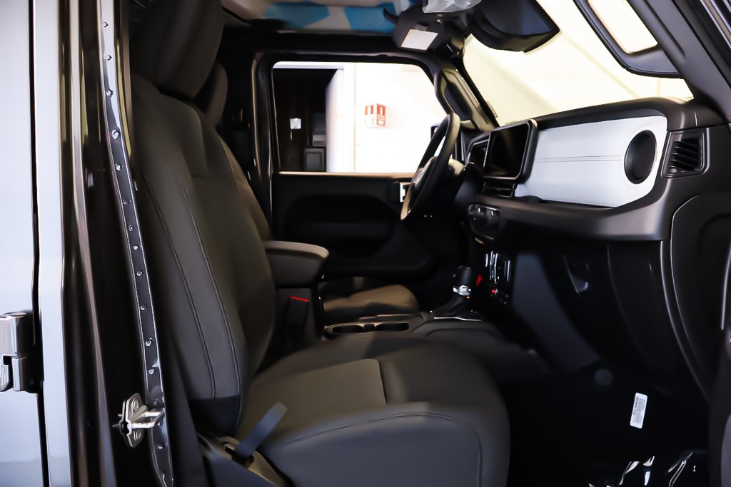 2026 Jeep Wrangler 4-Door WILLYS in Terrebonne, Quebec - 10 - w1024h768px