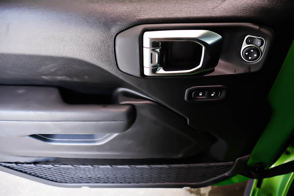 2026 Jeep Wrangler 4-Door WILLYS in Terrebonne, Quebec - 19 - w1024h768px