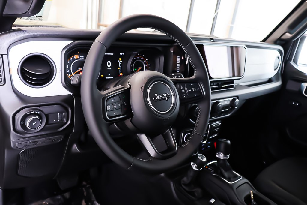2026 Jeep Wrangler 4-Door WILLYS in Terrebonne, Quebec - 12 - w1024h768px