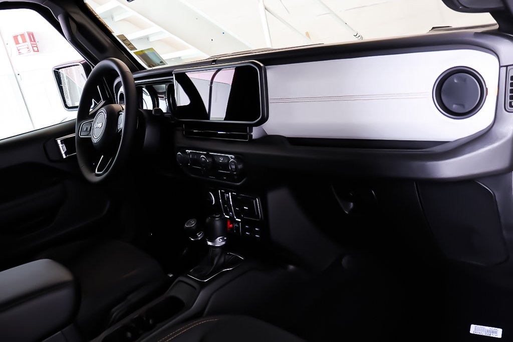 2026 Jeep Wrangler 4-Door WILLYS in Terrebonne, Quebec - 11 - w1024h768px