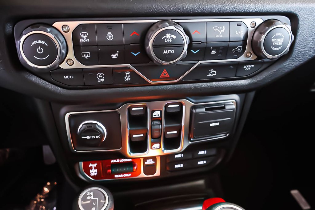 2026 Jeep Wrangler 4-Door WILLYS in Terrebonne, Quebec - 16 - w1024h768px