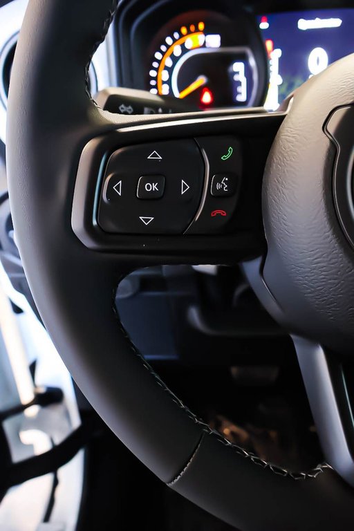 2026 Jeep Wrangler 4-Door WILLYS in Terrebonne, Quebec - 13 - w1024h768px