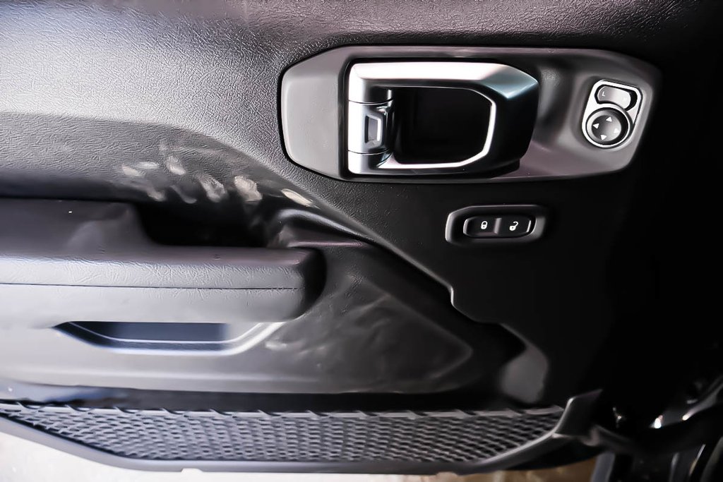 2026 Jeep Wrangler 4-Door WILLYS in Terrebonne, Quebec - 19 - w1024h768px