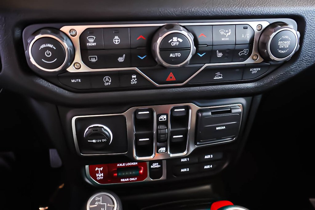 2026 Jeep Wrangler 4-Door WILLYS in Terrebonne, Quebec - 16 - w1024h768px