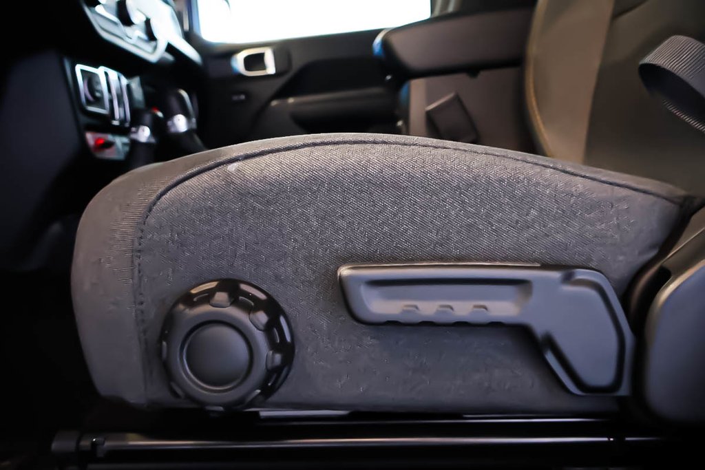 2026 Jeep Wrangler 4-Door WILLYS in Terrebonne, Quebec - 9 - w1024h768px