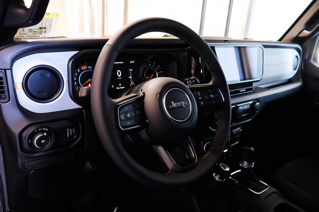 2026 Jeep Wrangler 4-Door WILLYS in Terrebonne, Quebec - 12 - w1024h768px