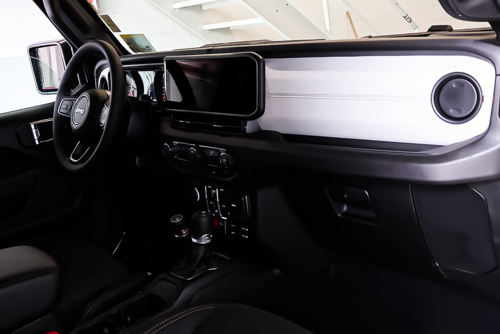 2026 Jeep Wrangler 4-Door WILLYS in Terrebonne, Quebec - 11 - w1024h768px