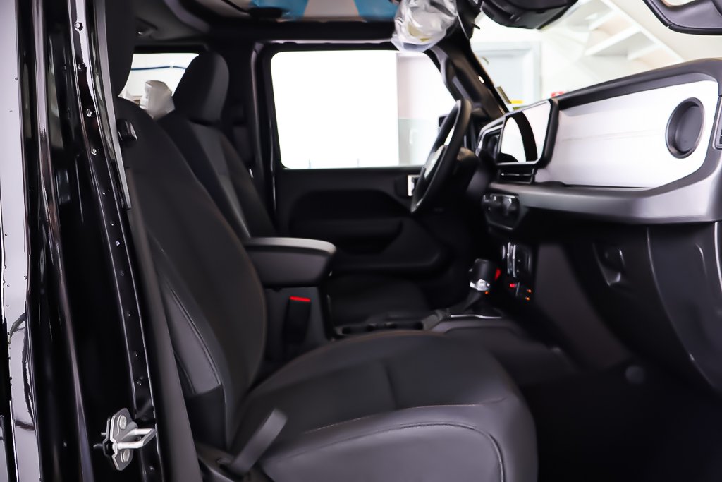 2026 Jeep Wrangler 4-Door WILLYS in Terrebonne, Quebec - 10 - w1024h768px