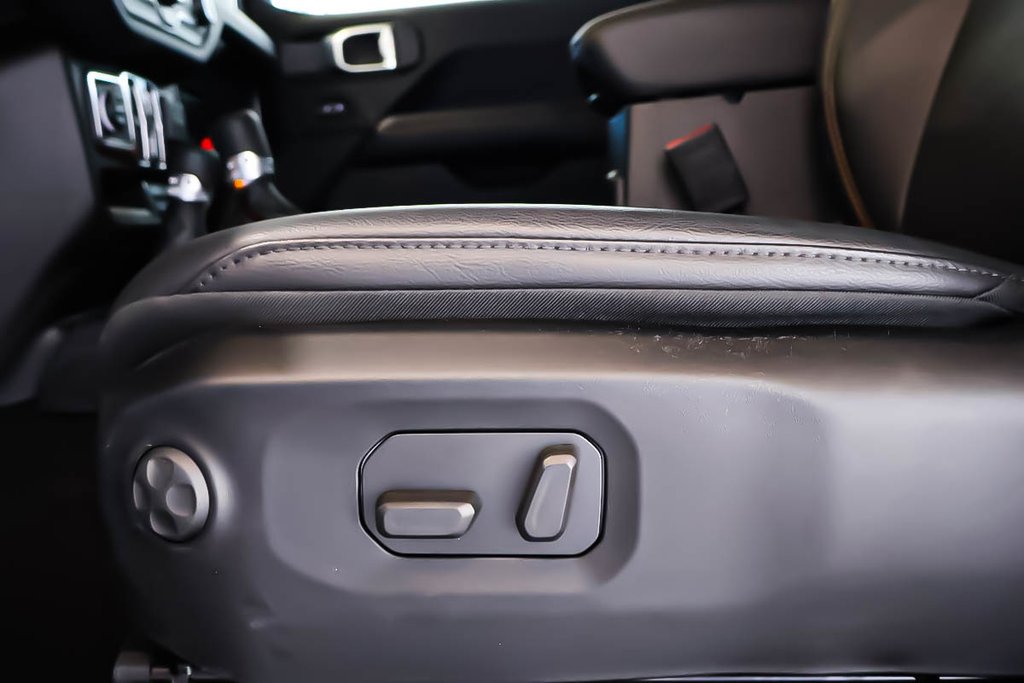 2026 Jeep Wrangler 4-Door SAHARA in Terrebonne, Quebec - 9 - w1024h768px