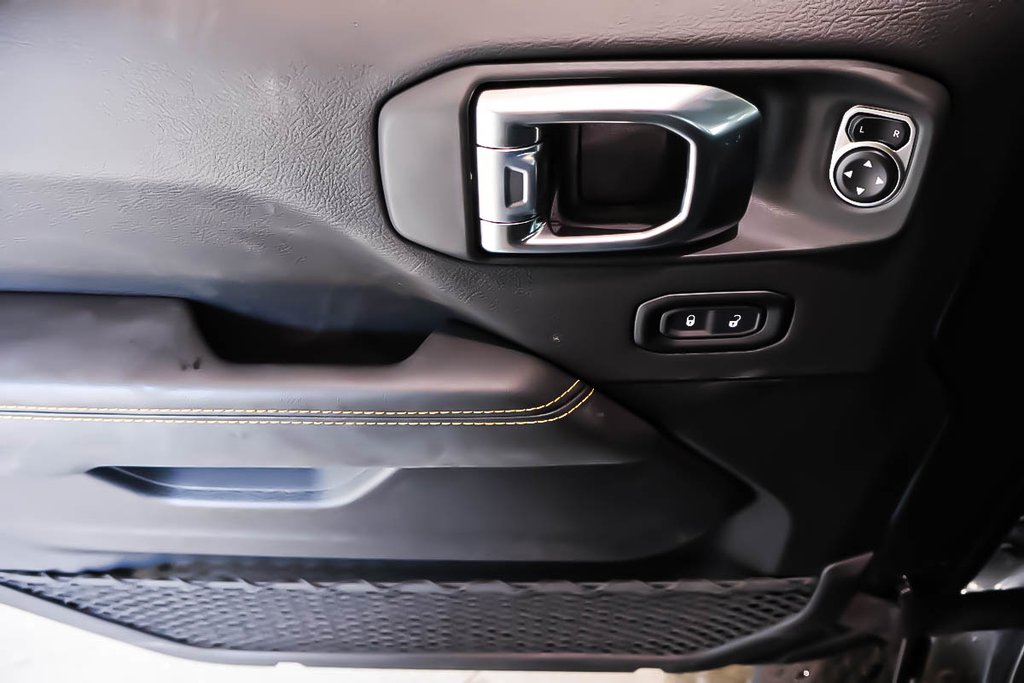 2026 Jeep Wrangler 4-Door SAHARA in Terrebonne, Quebec - 19 - w1024h768px