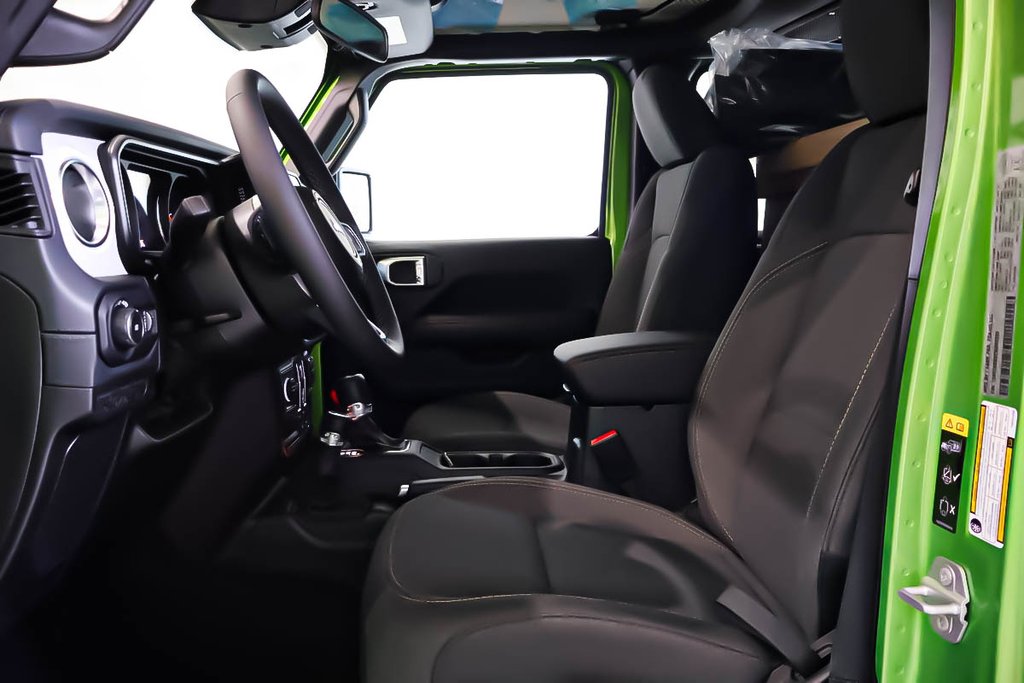 2026 Jeep Wrangler 4-Door SAHARA in Terrebonne, Quebec - 8 - w1024h768px